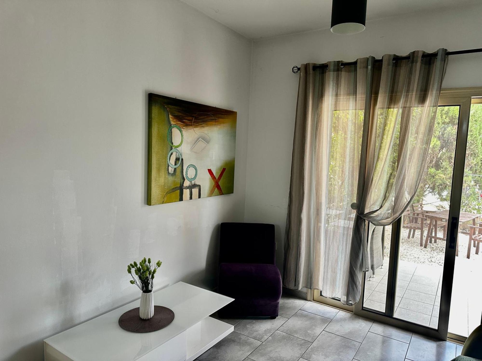 Beautiful Apartment Near The Sea And A Large Private Garden Paphos Exterior photo